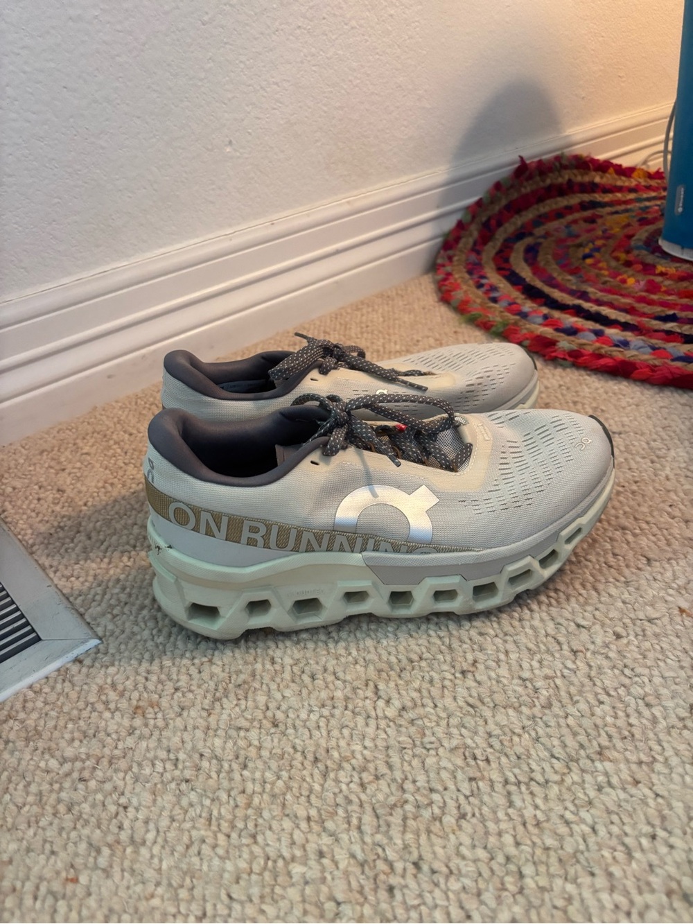On Running shoes - Picture 2 of 4